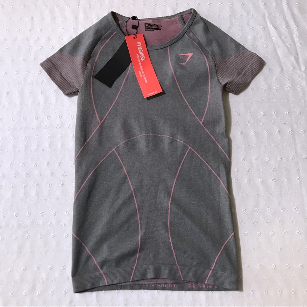 *NWT GYMSHARK Top